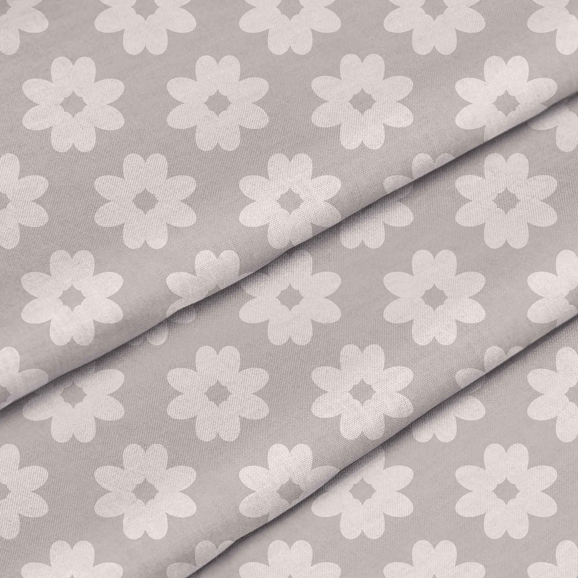 Daisies on Grey-Lincoln