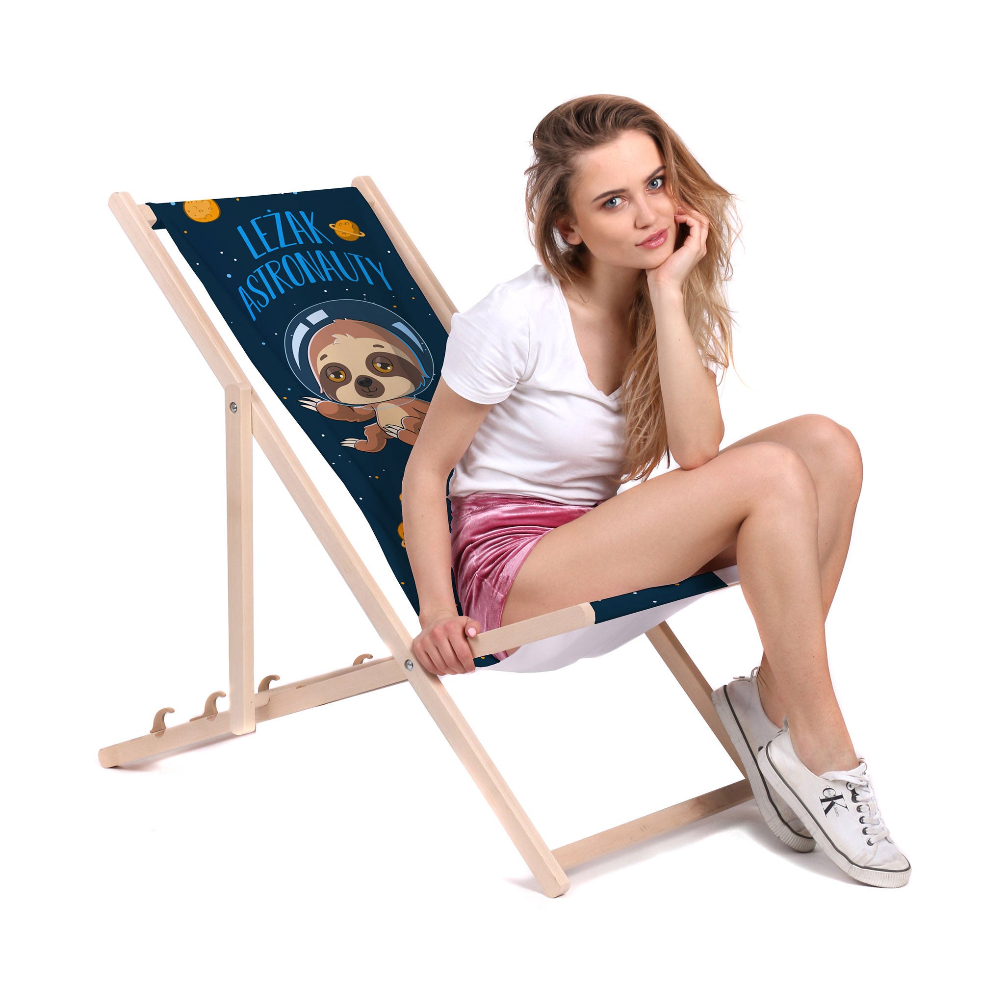 Drevené ležadlo pre astronauta-M