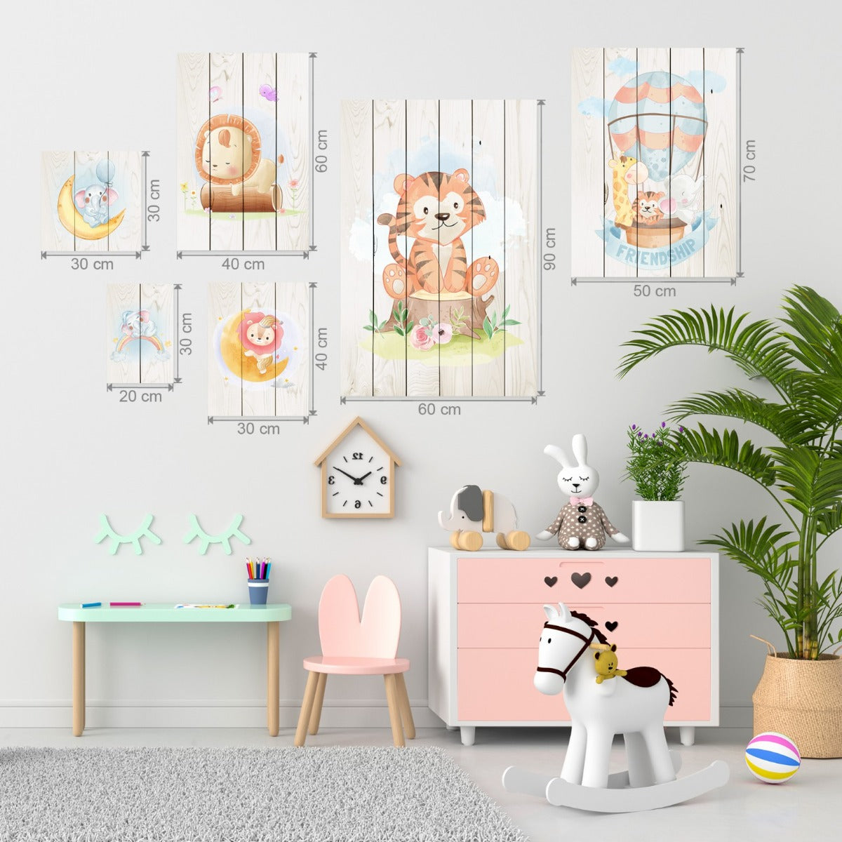 Bild Holz Niedlicher Koala spielt mit Spielzeug-40x60 cm